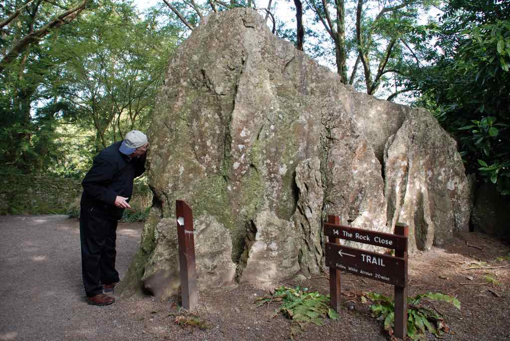 Blarney Castle Bill kissing Rock Close