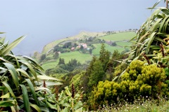 Farm on the shore of the lake across from Sete Cidades