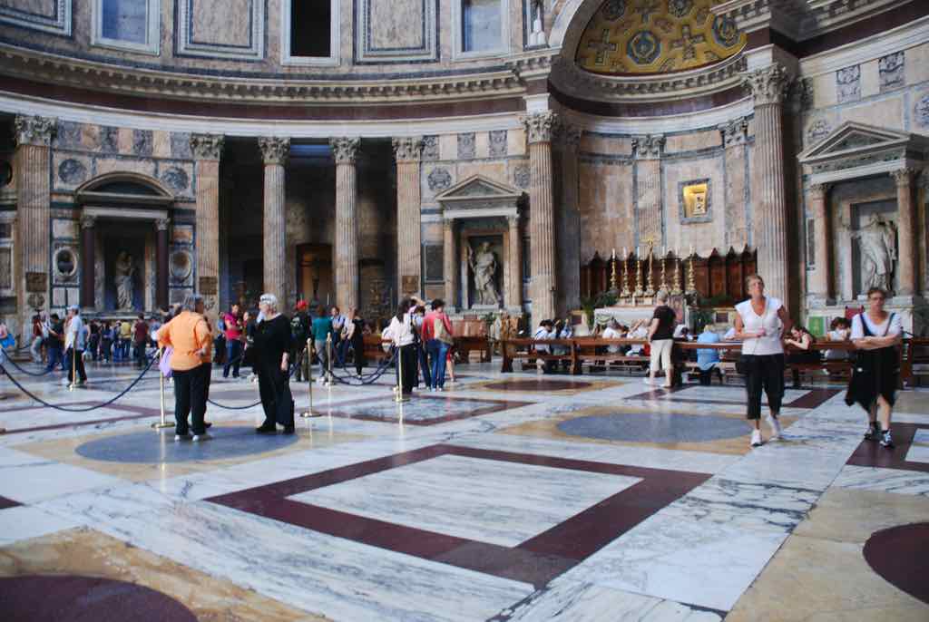Pantheon Inside