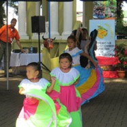 2013-09-30-cruise-panama-costa-rica-children-dancing-1.jpg